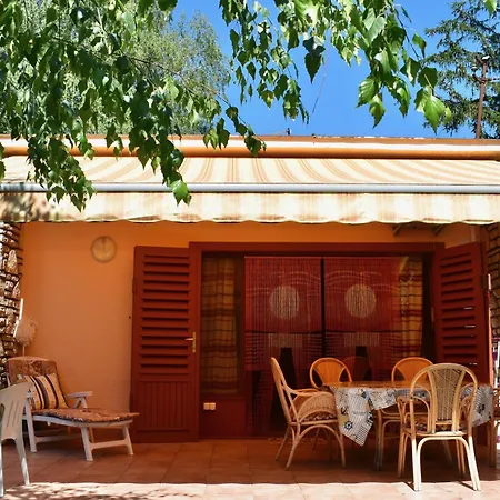 Cozy Family Cottage At The Lake Siofok Exterior photo