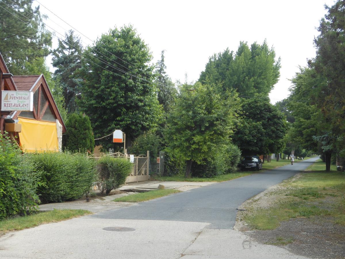 Cozy Family At The Nyaraló Siófok
